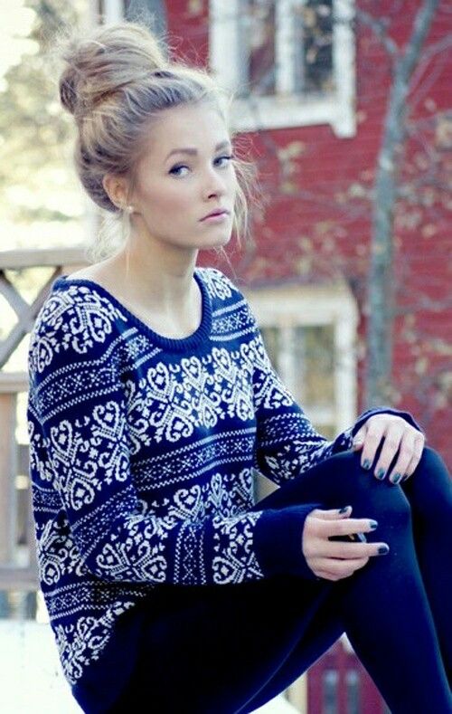 Women’s Navy Fair Isle Crew-neck Sweater