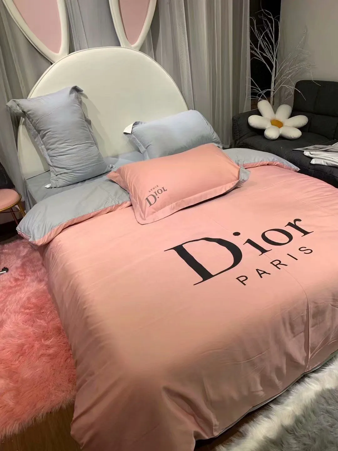 Christian Dior Paris Pinky Luxury Brand Premium Bedding Set