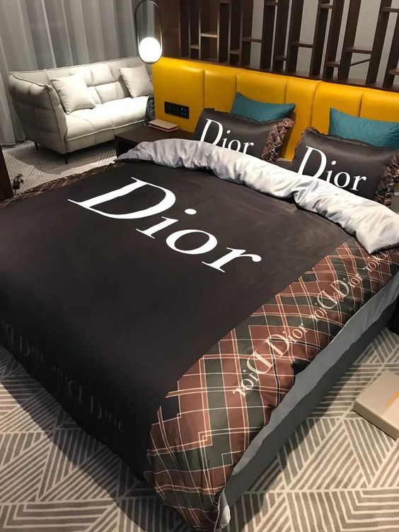 Dior Black Logo Luxury Brand Bedding Set