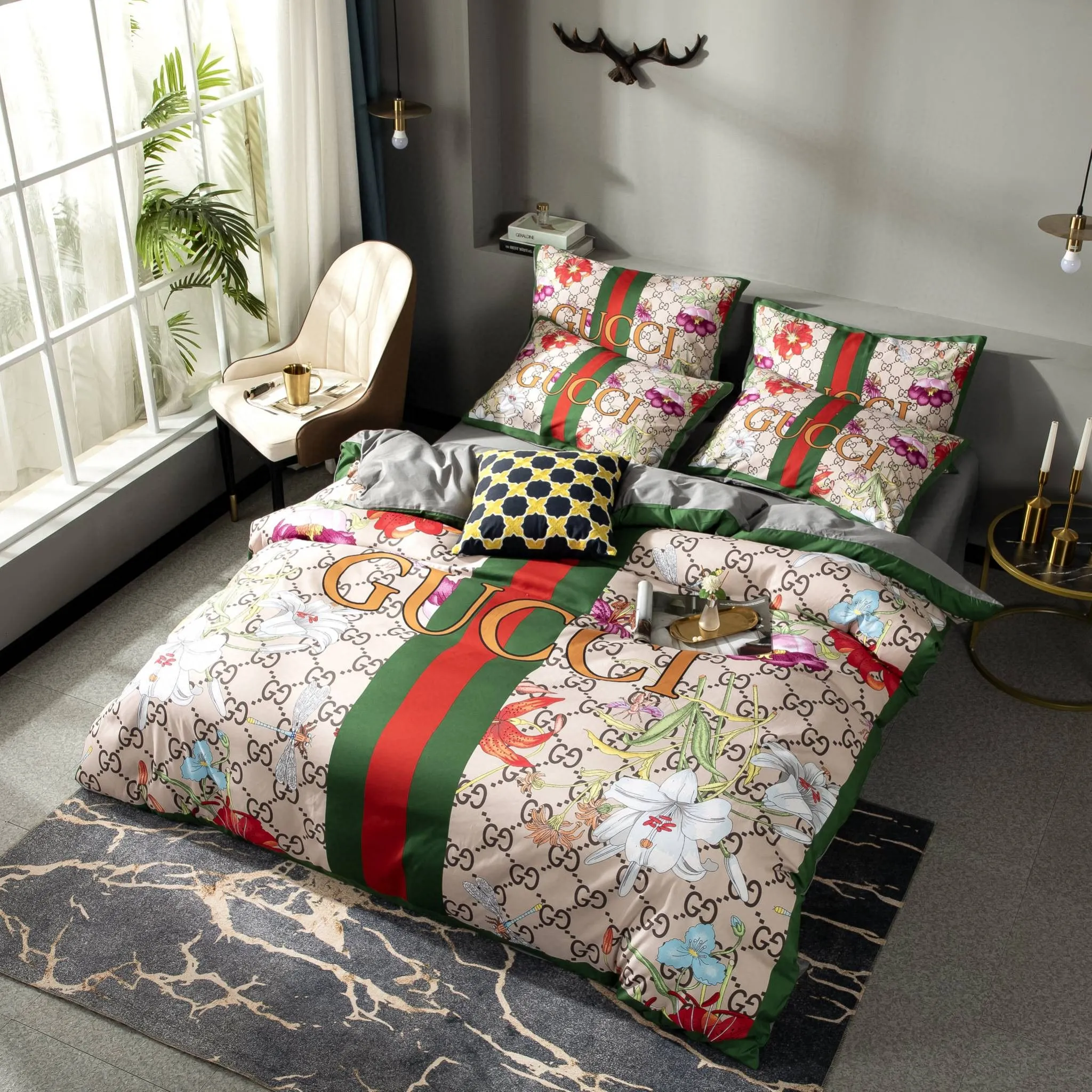 Gucci Flowers Luxury Brand High-End Bedding Set