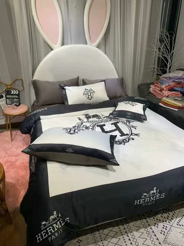 Hermes Paris Black Luxury Brand Bedding Set