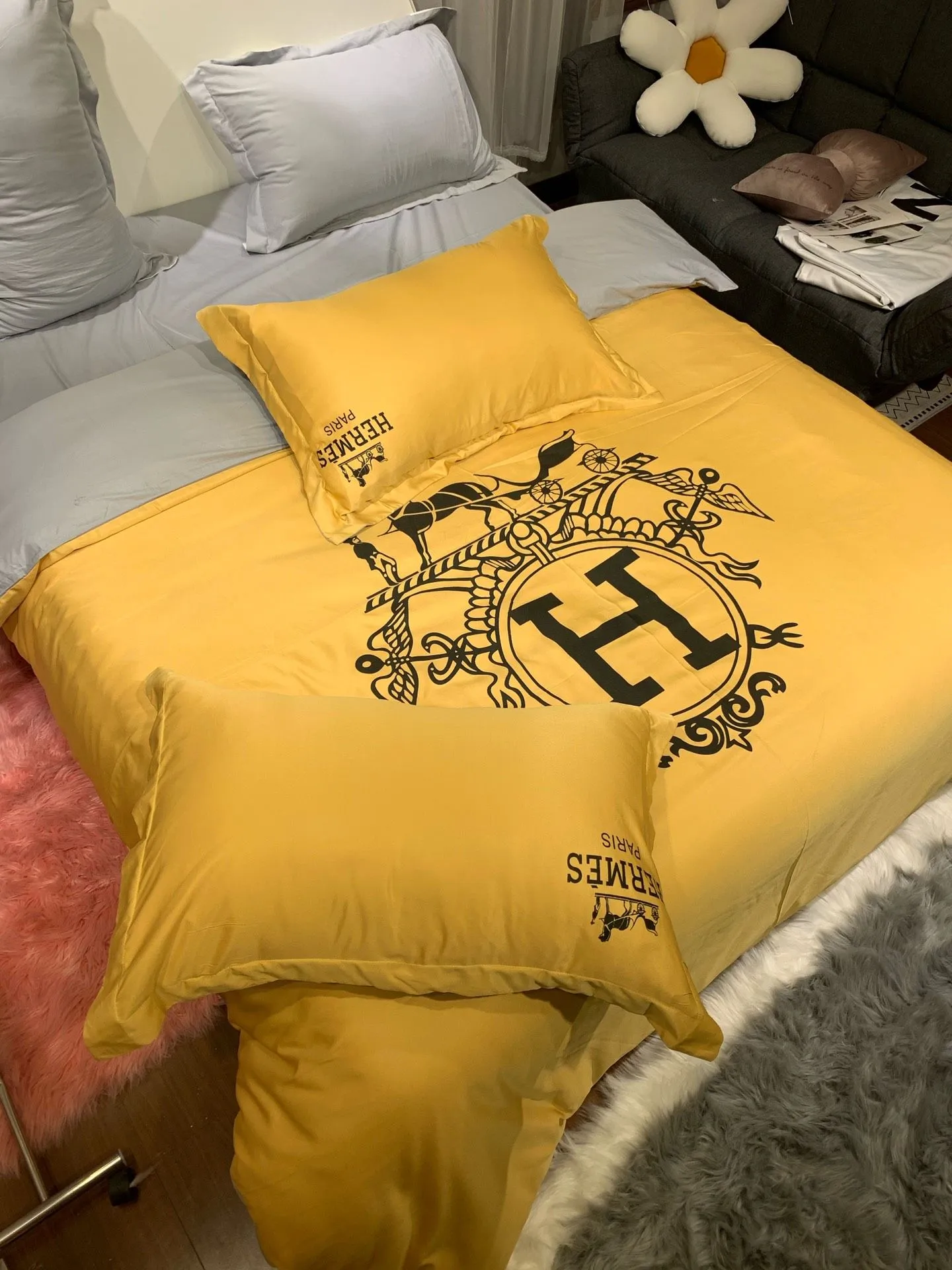 Hermes Paris Yellow Luxury Brand Premium Bedding Set