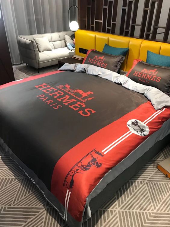 Hermes Red Black Premium Logo Luxury Brand Bedding Set