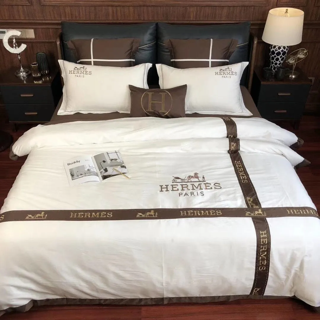 Hermes White Brown Luxury Brand Premium Bedding Set