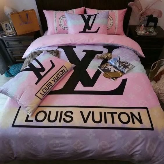 Louis Vuitton Amazing Luxury Brand Bedding Set