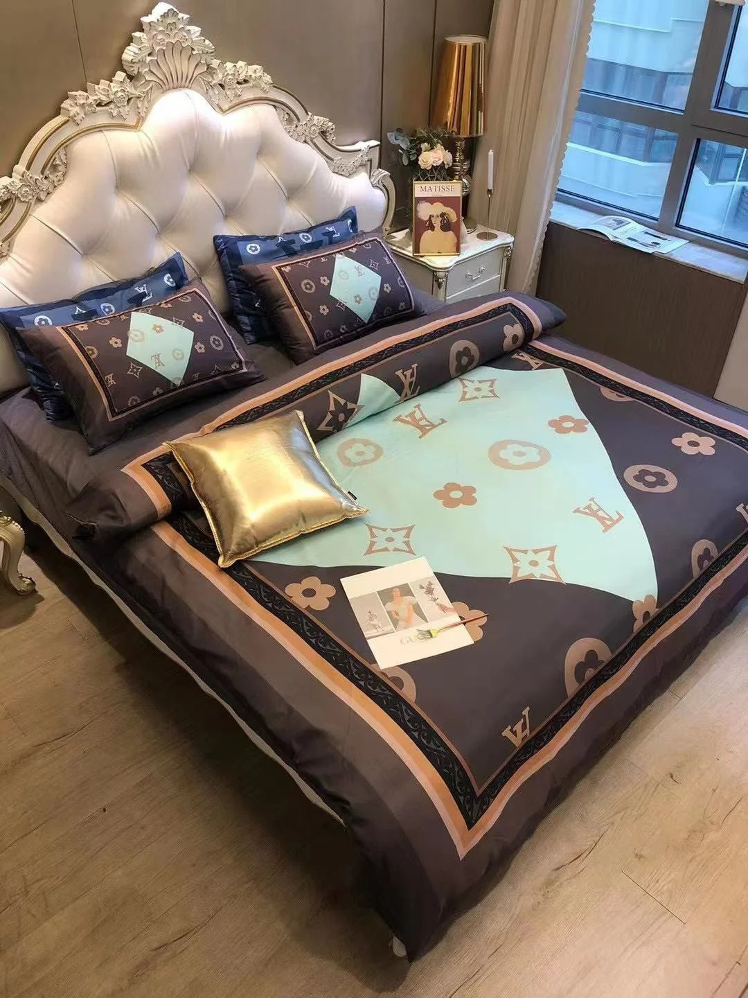 Louis Vuitton Brown Fashion Luxury Brand Bedding Set