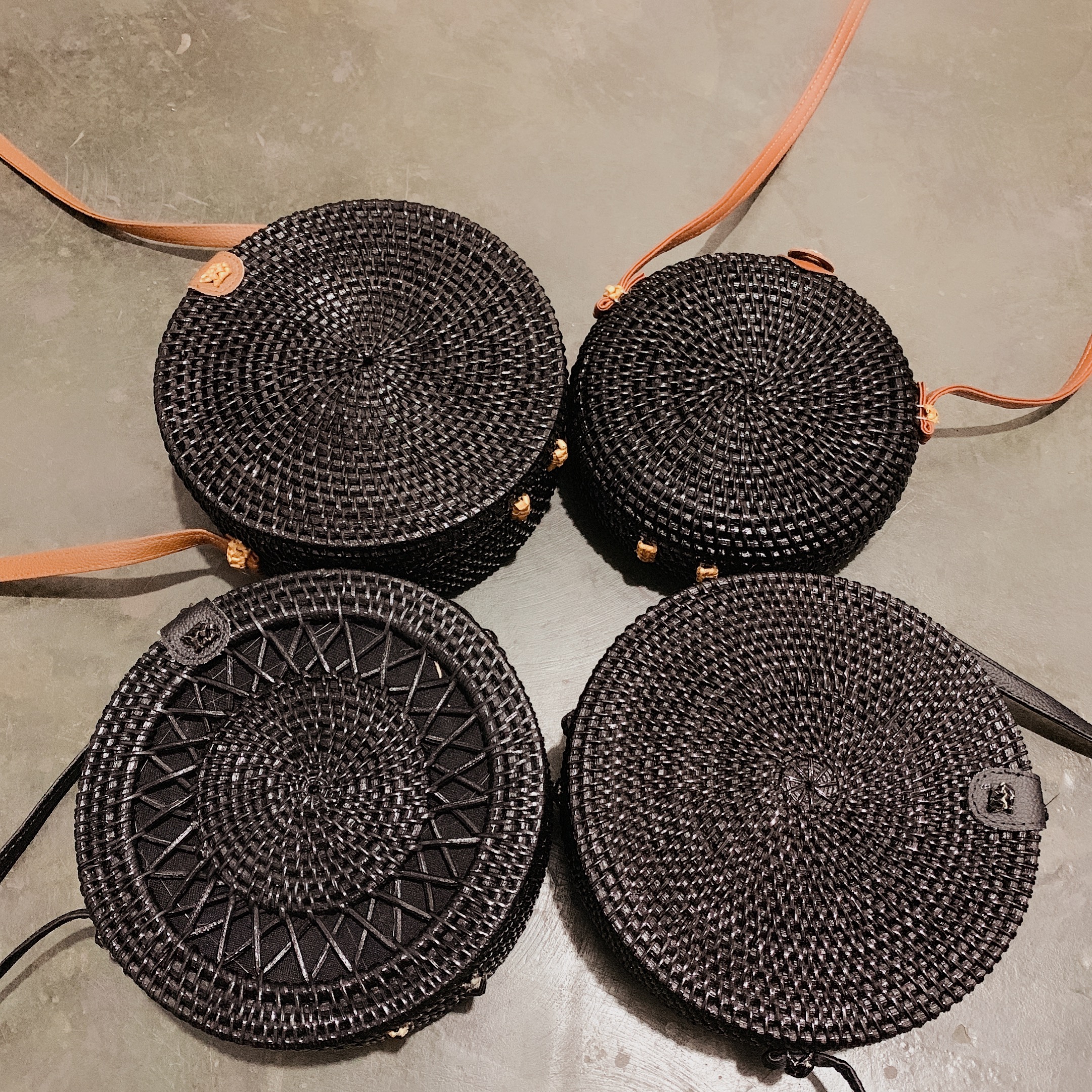 2019-new-round-straw-bag-beach-bag-woven-large-capacity-single-shoulder-hand-crochet-Summer-girl-3