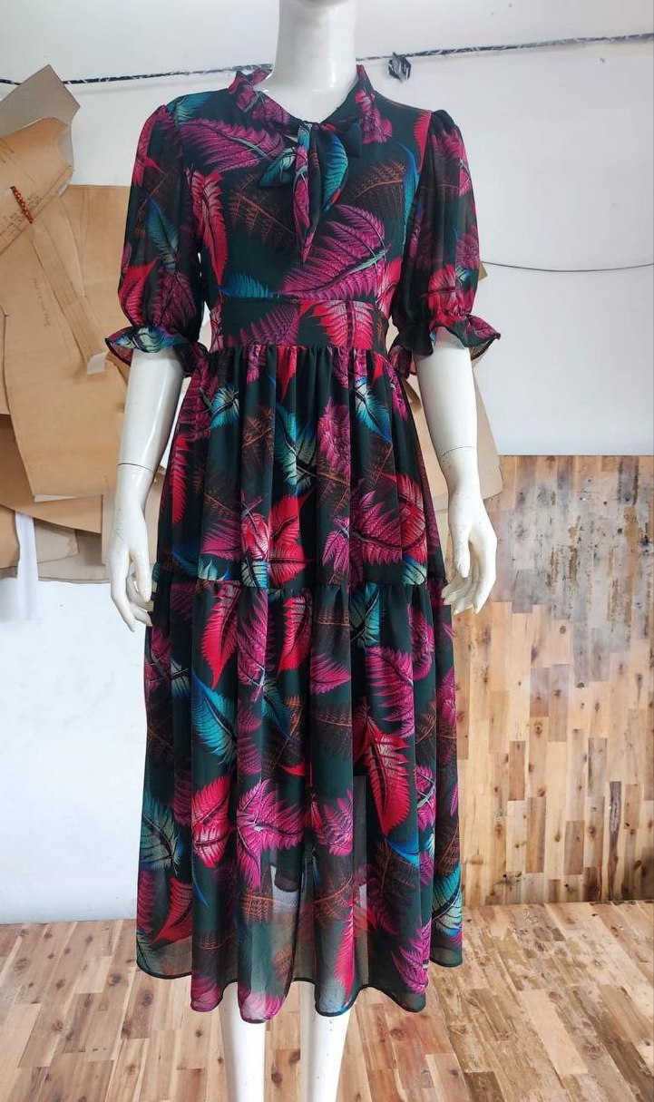 The Pioneer Woman Peasant Dress, Womens – Floral – Klein Studio